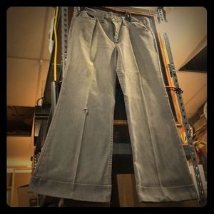Vtg white label Levi’s Sta-prest bell bottom pants